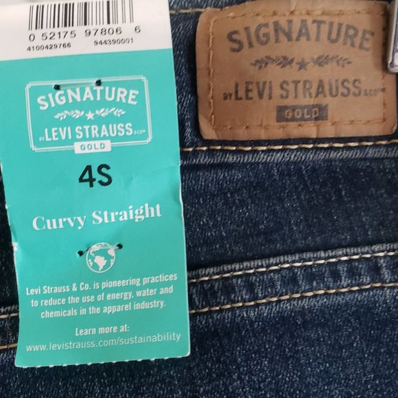 NWT  Signature Levi Curvy Straight Stretch Jeans Size 4 - Picture 9 of 10